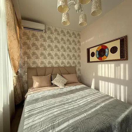 1-room In Kamanino Arkadia דירה אודסה