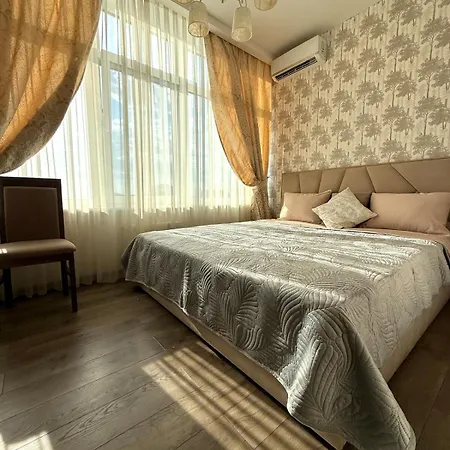 Apartmán 1-room In Kamanino Arkadia Oděsa